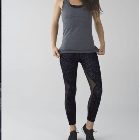 Lululemon running in the city 7/8 tight full on luxtreme size 4 - Picture 3 of 15